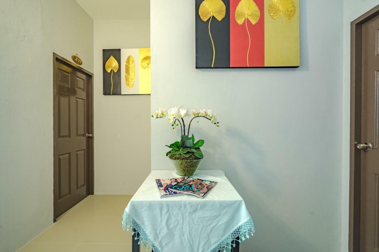 Penyos Residence Bangkok Bagian luar foto