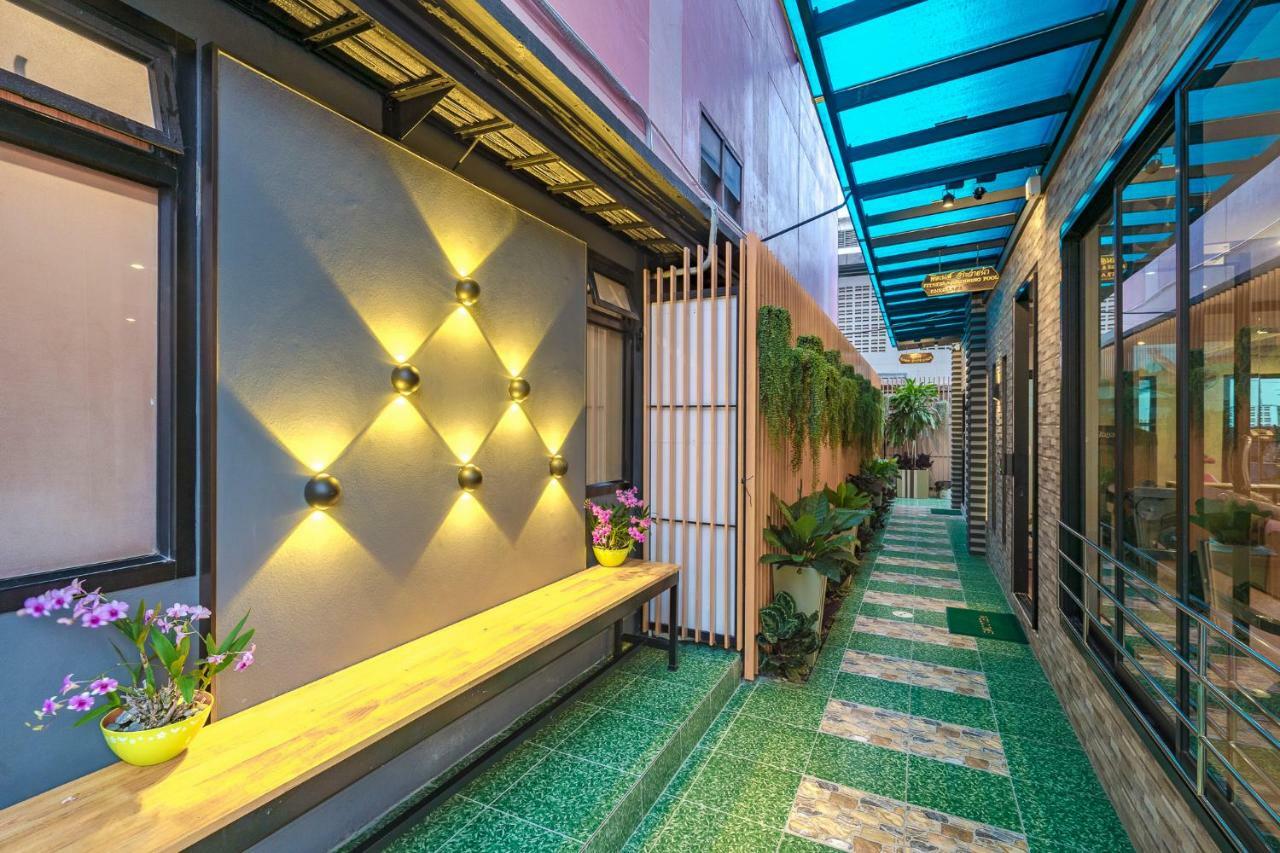 Penyos Residence Bangkok Bagian luar foto