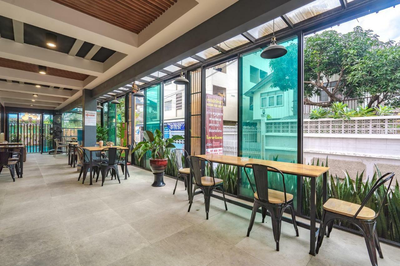 Penyos Residence Bangkok Bagian luar foto