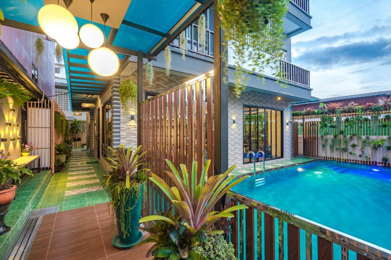 Penyos Residence Bangkok Bagian luar foto