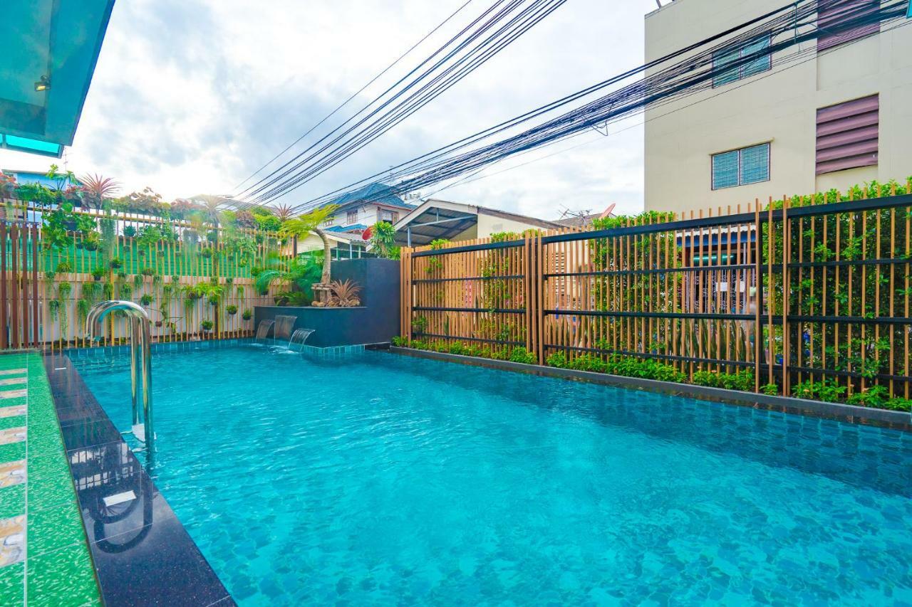 Penyos Residence Bangkok Bagian luar foto